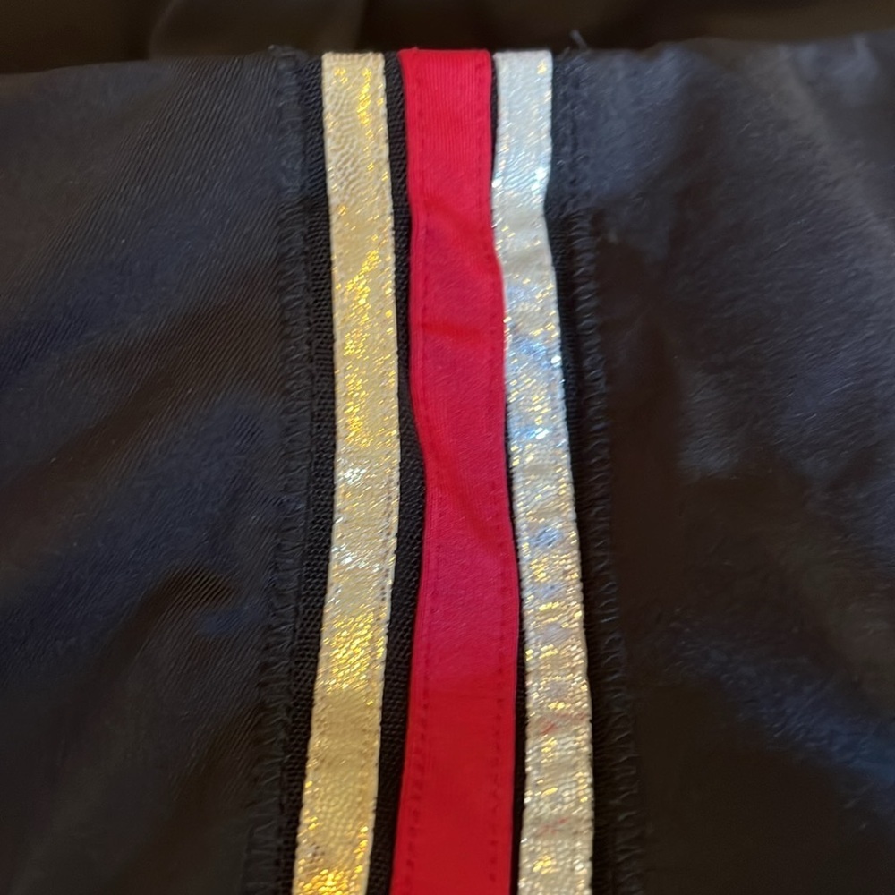 Lucky In Love Women's Black Lined Skort w Side Red Gold Silver Shimmer Stripe - Picture 2 of 6